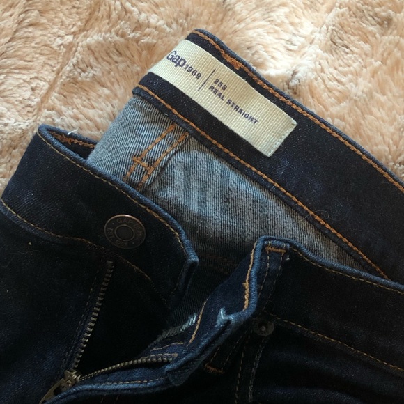 NWT Gap Straight Leg Jeans - Picture 5 of 9